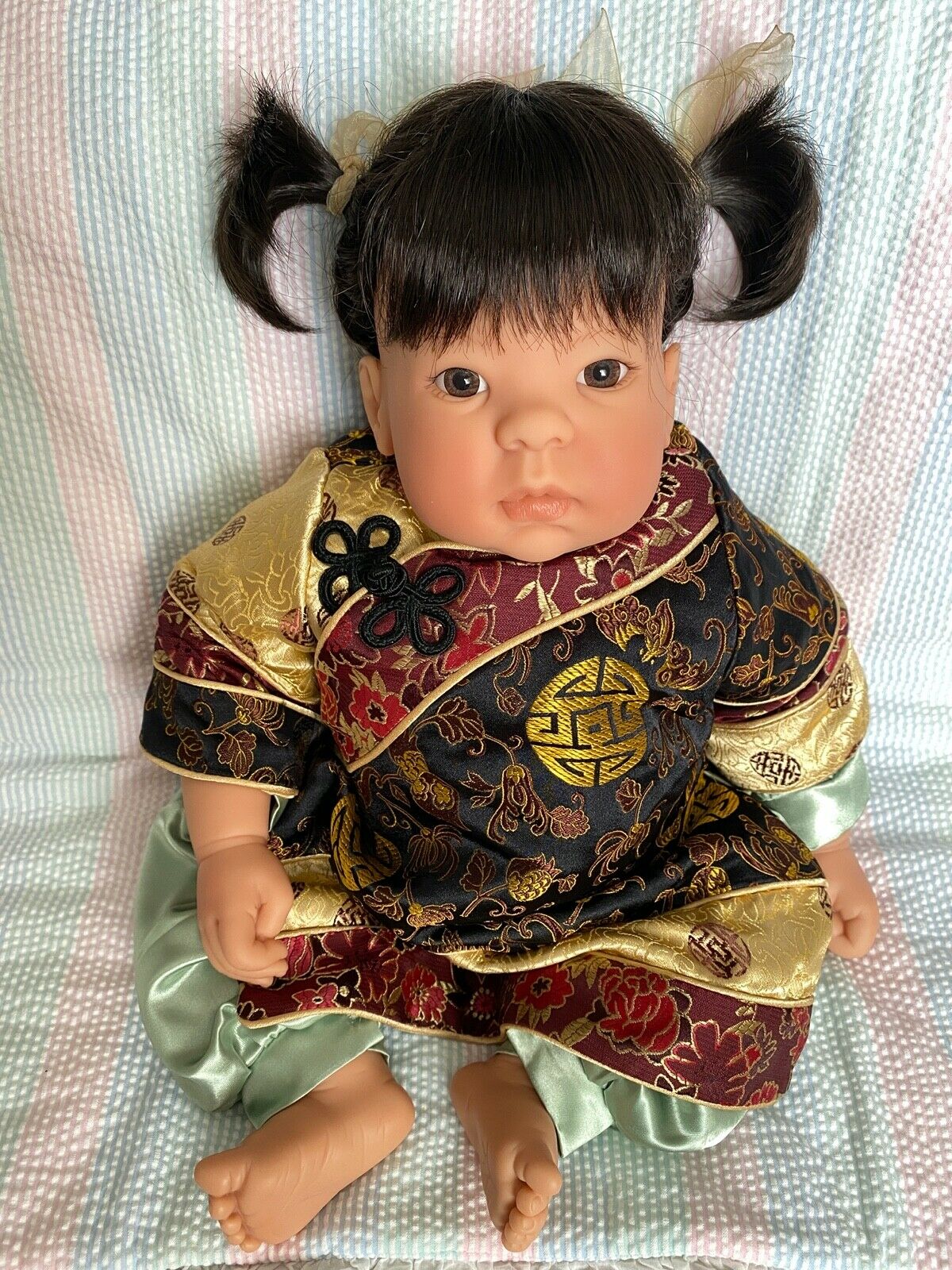Lee Middleton Doll Asia Pacific CHINA Children Of The World Series Limited 1500