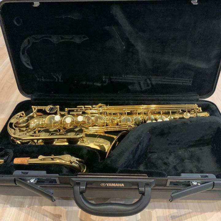 Yamaha YAS-275 Alto Saxophone with Case Cleaning Kit & More Music instrument