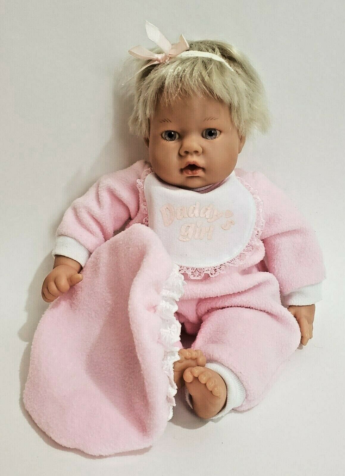 Lee Middleton Baby Doll 2000 Reva Thumb Sucker Blond Adorable Original Outfit